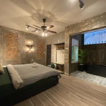 Lucas Inn Hotels near St. Nicholas Cathedral of Da Lat