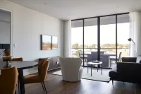 Astina Suites, Penrith