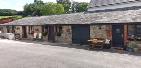 Monkton Court House B&B Отели в г. Шелдон