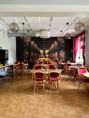 Carlstad Sport Hostel Отели рядом с достопримечательностью «Karl IX - Karlstads grundare»