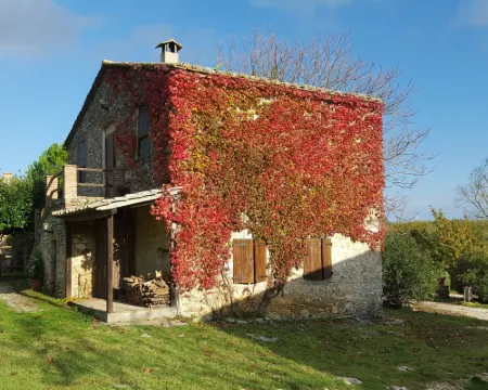 Silence and Relaxation in Countryside of Umbria Hotéis em Amelia