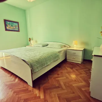 Holiday Apartment with a Balcony and Sea View, Just 300 Metres from the Beach