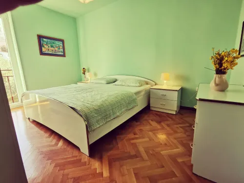 Holiday Apartment with a Balcony and Sea View, Just 300 Metres from the Beach Hotels in Bol