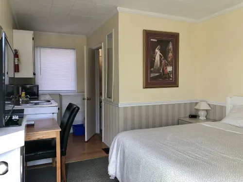 Edgewater Motel and Campground Hotels in Haileybury