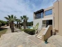 Xenos Villa 2 with 5 Bedrooms Private Swimming Pool, Near the Sea