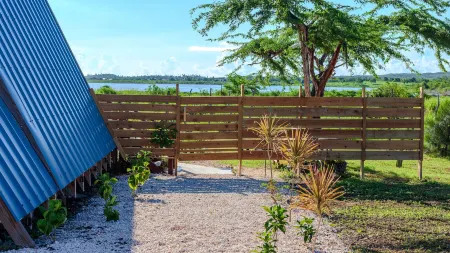 Cashaw Cabin - Private Retreat with a Pool Отели рядом с достопримечательностью «Treasure Beach»