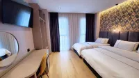 StarLight Hotel