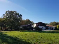 La Planette Hotel di Aussonne
