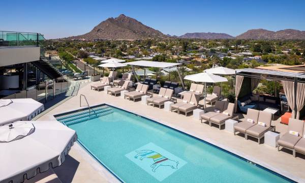 Caesars Republic Scottsdale, a Hilton Hotel