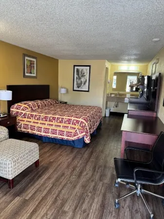 Somatel Goodlettsville Отели в г. Риджтоп