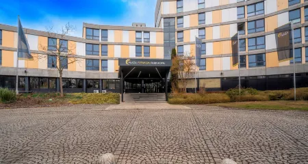 PLAZA Premium Parkhotel Neu-Ulm Отели рядом со станцией Neu-Ulm