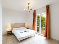 Garden & City les Bastides de Grimaud Hotels in Grimaud