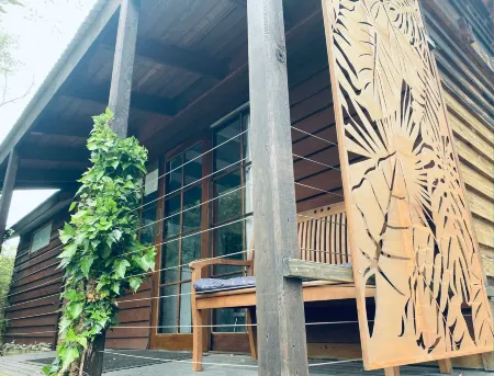 Hideaway Studio Accommodation Отели в г. Хобарт