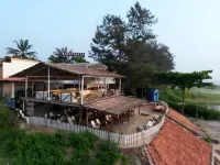 Woodpegger by the Beach, Mandrem فنادق في نورث غوا
