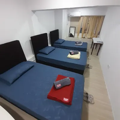 CoLiving Hostel Menglait Hotels near XIMIVOGUE Kiulap