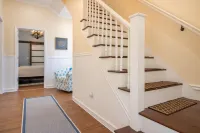 Well-Appointed Downtown BarHarbor /Walk to Everything/ Mins to Acadia