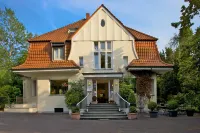 Hotel Villa Meererbusch Hotels in Meerbusch