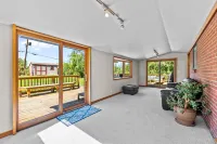 Charming Outdoor Oasis with Deck and Grill - Serene Retreat Hotels in Arvada