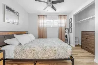 Private Balcony and Dock Access - Charming Waterfront Retreat Hotels in Brevard County