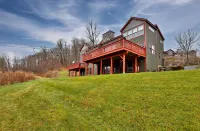 Ski in/Ski Out Access and Breathtaking Views - Spacious Mountain Retreat