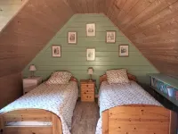 Typical house 600 m away from the beach Locquirec 호텔