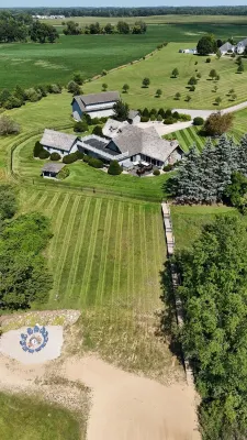 Secluded Lakefront Chalet