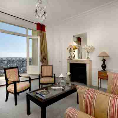 Pavillon Henri IV Rooms