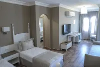 Olbios Marina Resort Hotel فنادق في Ayas Mahallesi