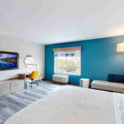 ホリデイ イン エクスプレス & スイーツ シカゴ シャウムバーグ by IHG Rooms