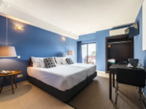 Topazio Vibe Beach Hotel & Apartments - Adults Friendly Hotels in Albufeira