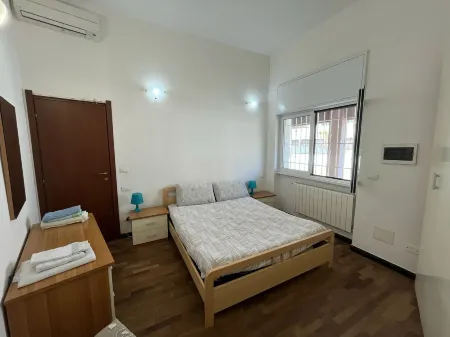 Nice Apartment with Sea View in Genoa Отели в г. Nervi