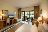 Golden Tulip Nizwa Hotels in Hayy At-Turath