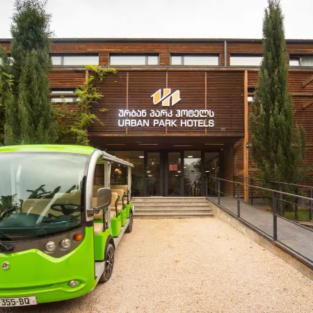 Urban Park Hotels Отели рядом с достопримечательностью «Чугурети»