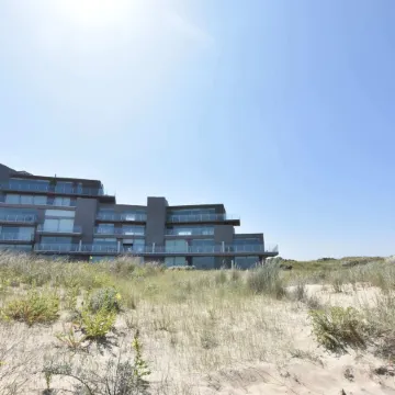 Bright Coastal Family Escape