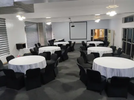 Kakanfo Inn and Conference Centre