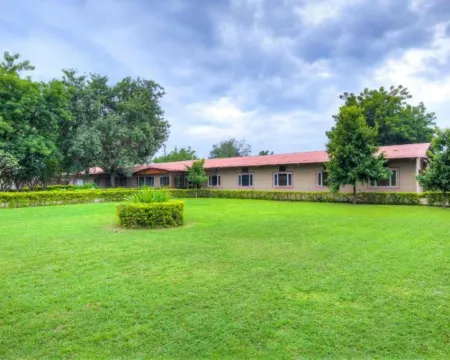 Narmada Hills Resort Hotels in Omkareshwar
