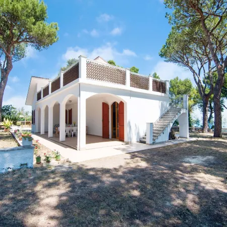 Enchanting Coastal with Views