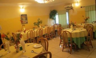 Lamonde Guest House