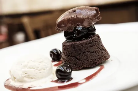 The Red Lion Hotel Отели в г. Аксбридж