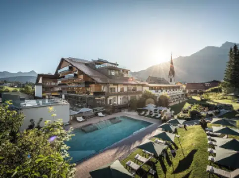 โรงแรมคลอสเตอร์บราว