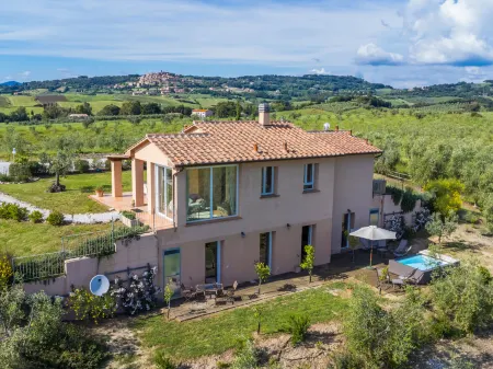 Il Fienile Отели рядом с достопримечательностью «Bibbona»