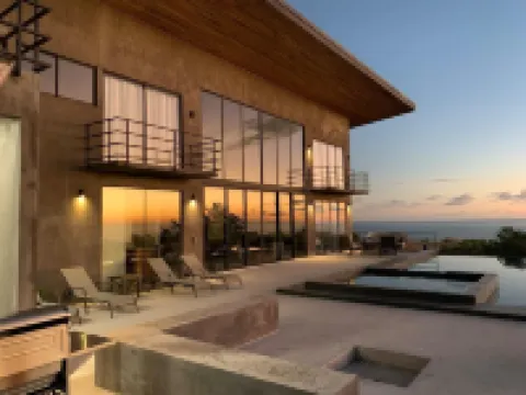 Prime Hermosa: Ocean View Villa w/ Infinity Pool by RedAwning