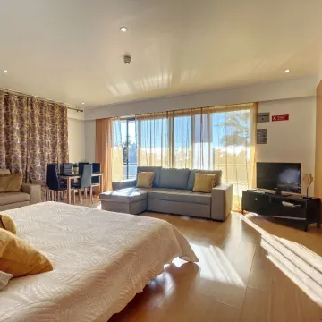 Aparts & Suites summer cascade Alvor