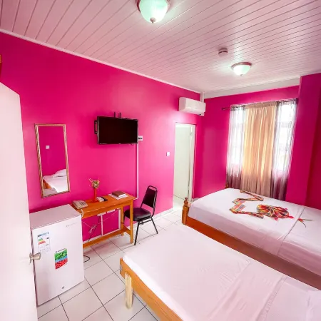 La Flamboyant Hotel