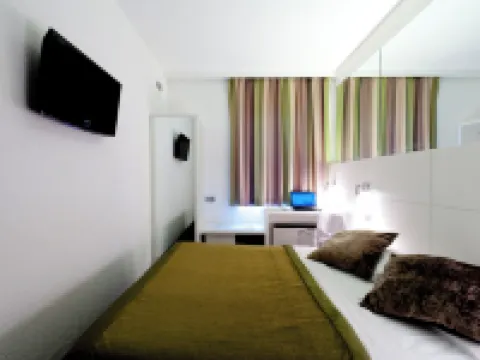Hotel Expo Hotels near Atomium