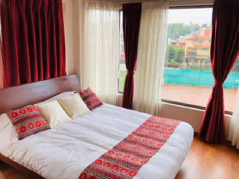 Mavstay Apartment Hotel berhampiran Biara Kopan