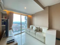 Deluxe & Well Appointed 2Br at El Royale Apartment Hotels in Sumurbandung
