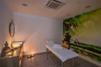 Bohemian Gardens Hotel - Spa