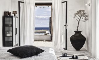 Nomad Mykonos - Small Luxury Hotels of the World