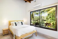 Cafe Playa Negra Hotel Hotels in Los Pargos